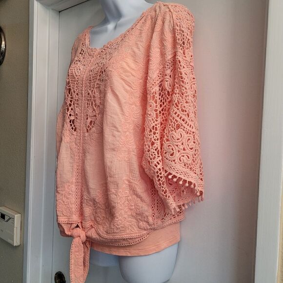 Democracy Women's Sz PM 2-piece Tie-Front Crochet Top w/Camisole Pink 688837 - Picture 5 of 9